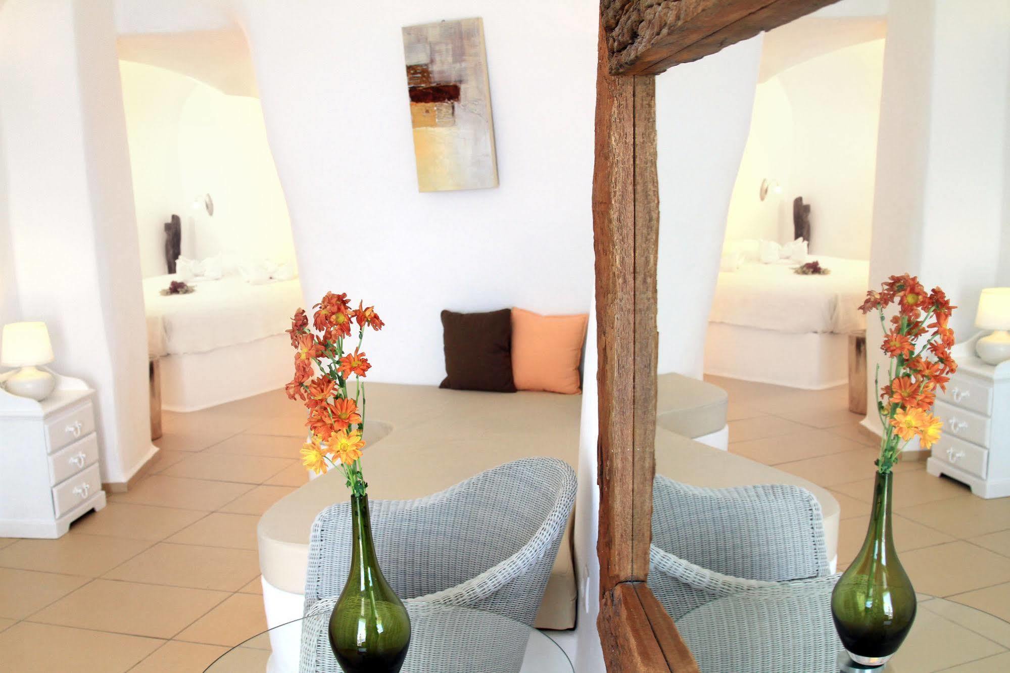 Finesse Suites Oia Dış mekan fotoğraf