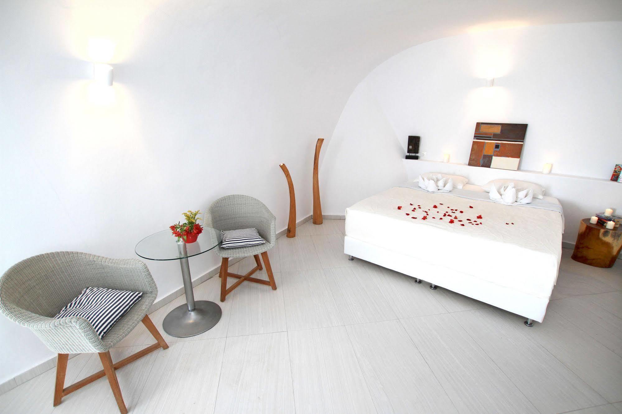 Finesse Suites Oia Dış mekan fotoğraf