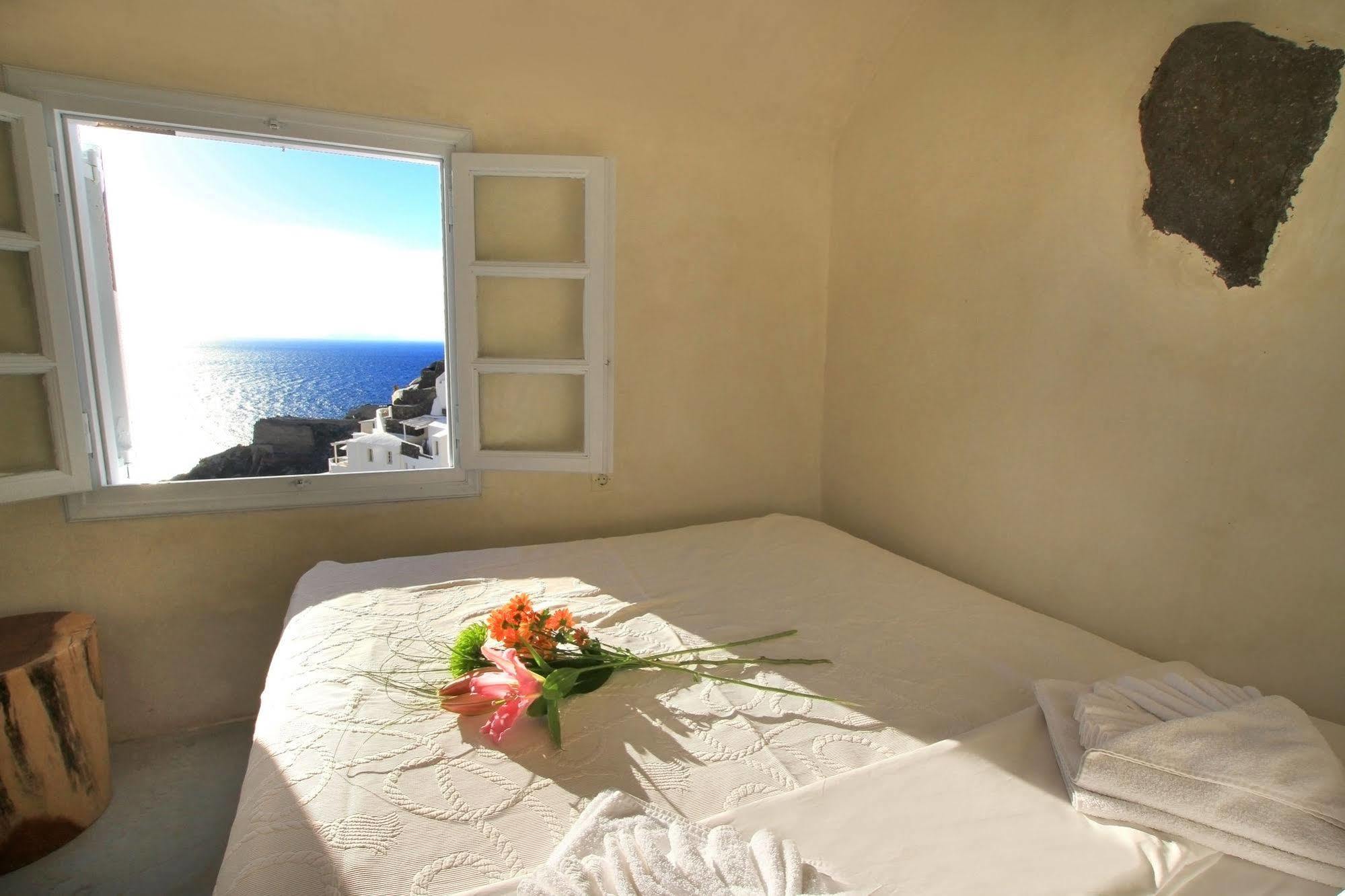 Finesse Suites Oia Dış mekan fotoğraf