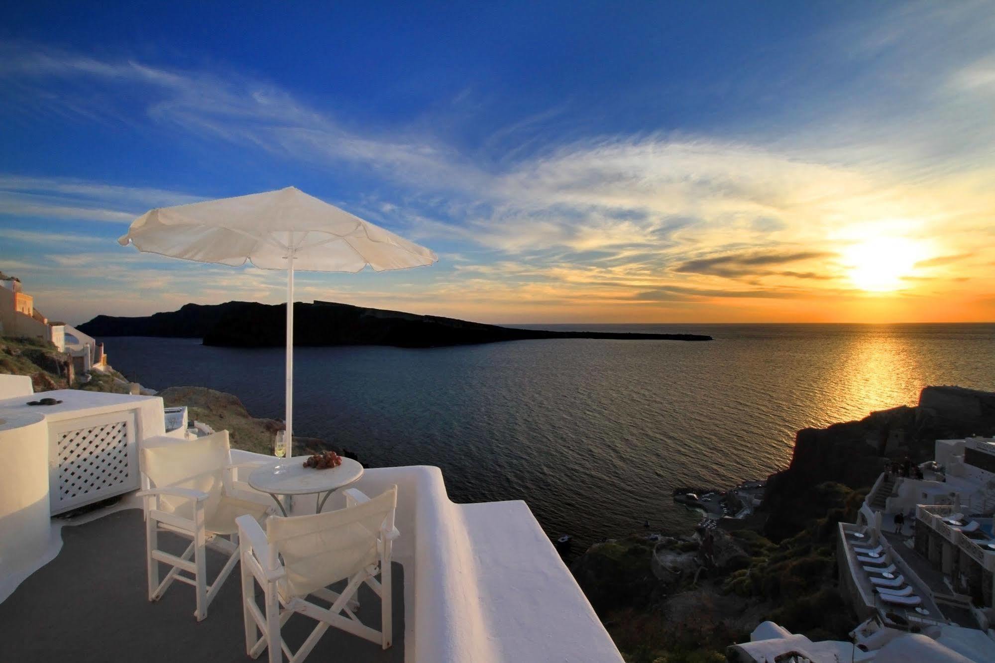 Finesse Suites Oia Dış mekan fotoğraf