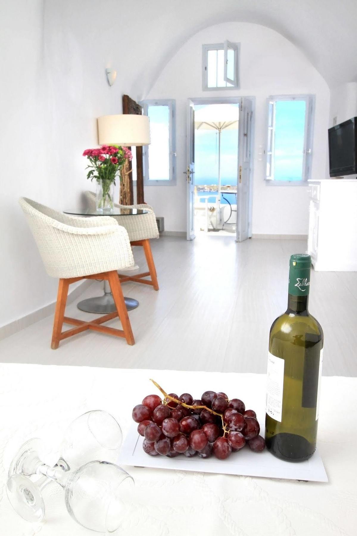 Finesse Suites Oia Dış mekan fotoğraf