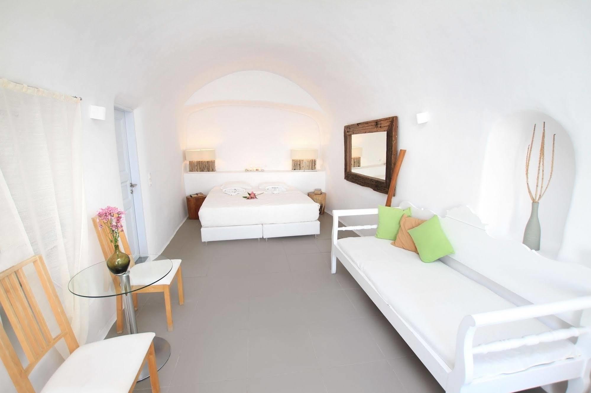 Finesse Suites Oia Dış mekan fotoğraf